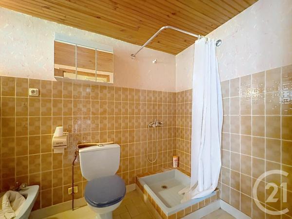 Maison à vendre  6 pièces - 153,40 m 2   ARLES SUR TECH  - 66