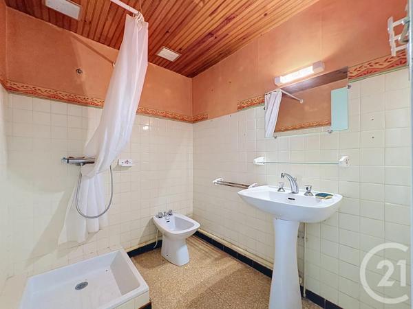 Maison à vendre  6 pièces - 153,40 m 2   ARLES SUR TECH  - 66