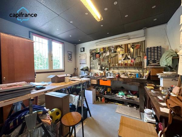 Bessières Centre, Villa T4-T5 de 1982, 130 m², véranda de 24 m², garage de 60 m²