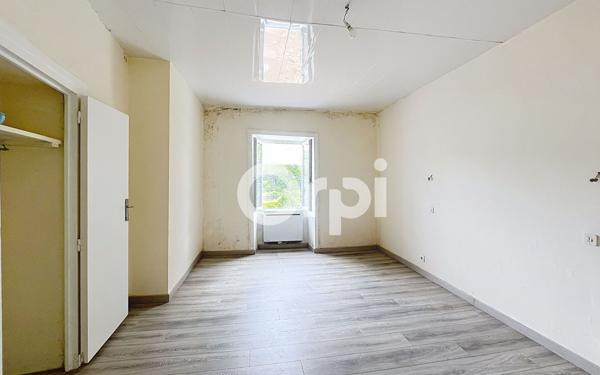 Maison à vendre    3 pièces • 80 m2 Notre-Dame-de-Sanilhac