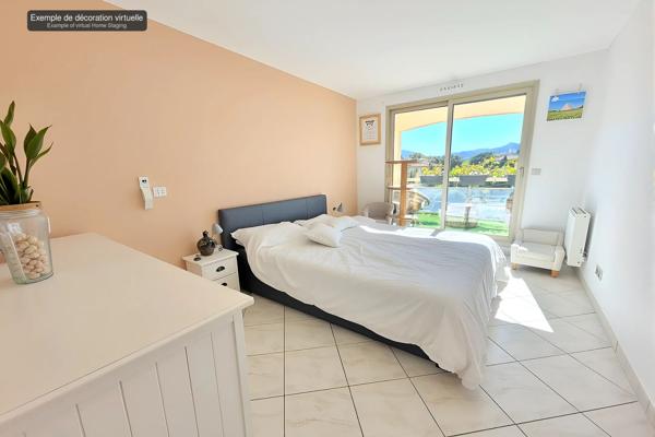 Opportunité RARE à Mandelieu , Villa à proximité immédiate du centre !