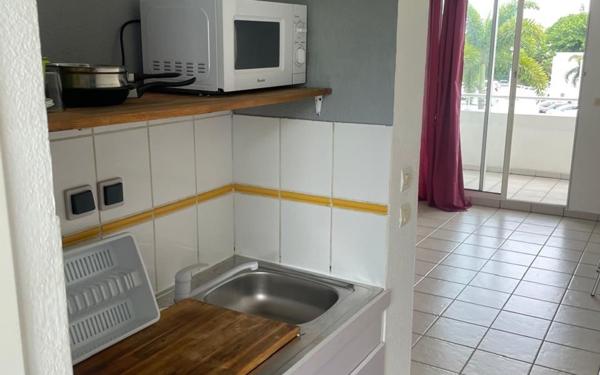 Appartement à vendre    1 pièce • 21,92 m2 Les Abymes