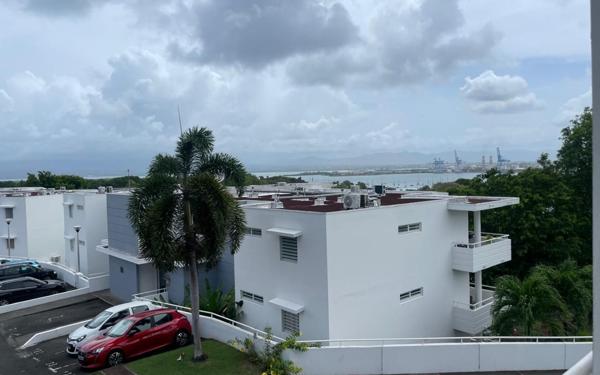 Appartement à vendre    1 pièce • 21,92 m2 Les Abymes