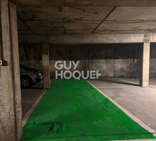 Emplacement de voiture double