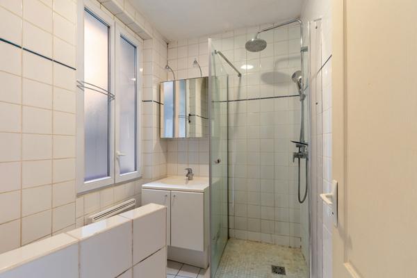 Exclusivité l'Adresse - 2p traversant, clair, plan en étoile - Epinettes