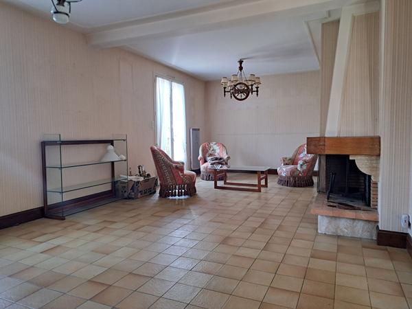 Maison 8 pièces à vendre Châtellerault - 86100 / Réf: 11935