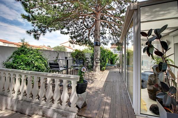 Magnifique maison T6 de plain-pied avec piscine situé Vitrolles proche rocher