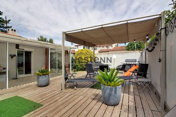 Magnifique maison T6 de plain-pied avec piscine situé Vitrolles proche rocher