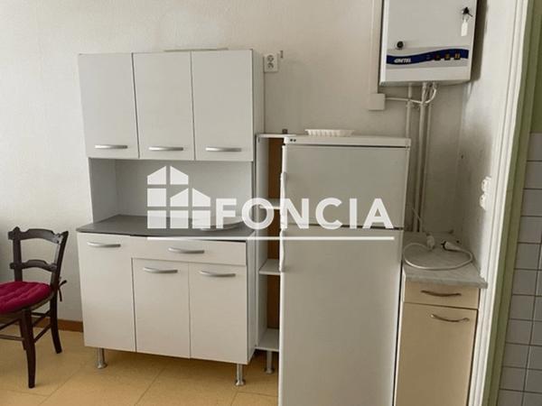 Location Studio 27 m² - 24 COURS VAXIS Cahors 46000