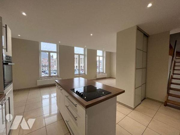  APPARTEMENT à vendre à HAZEBROUCK 59190 / vue sur la Grand'Place / En résidence de standing, à...