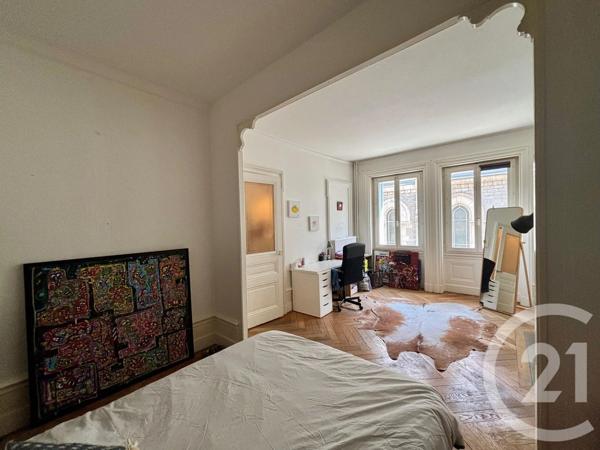 Appartement F6 à vendre  6 pièces - 215 m 2   ST ETIENNE  - 42