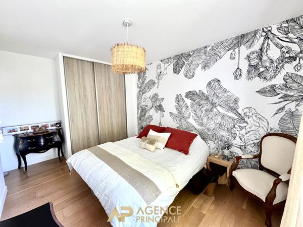 Appartement - T3 - 2 chambres - La Rochelle secteur Médiathèque (Ville en Bois) 498 750 € **  - Référence  JH735D4