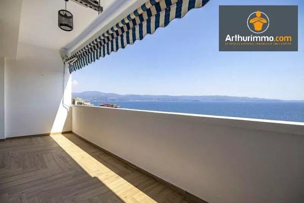 Vente                                                      Appartement
                        
                     3 pièces                      70 m2                     à Ajaccio