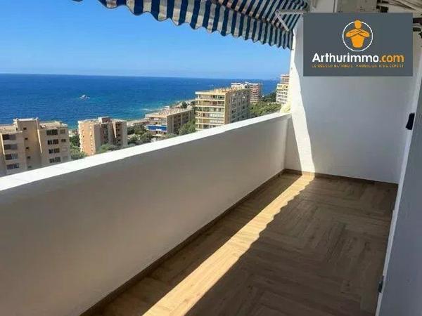 Vente                                                      Appartement
                        
                     3 pièces                      70 m2                     à Ajaccio