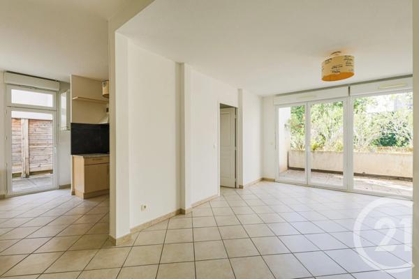 Appartement T3 à vendre  3 pièces - 74 m 2   GRENOBLE  - 38