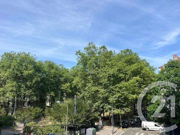 Appartement à vendre  3 pièces - 80 m 2   ST ETIENNE  - 42