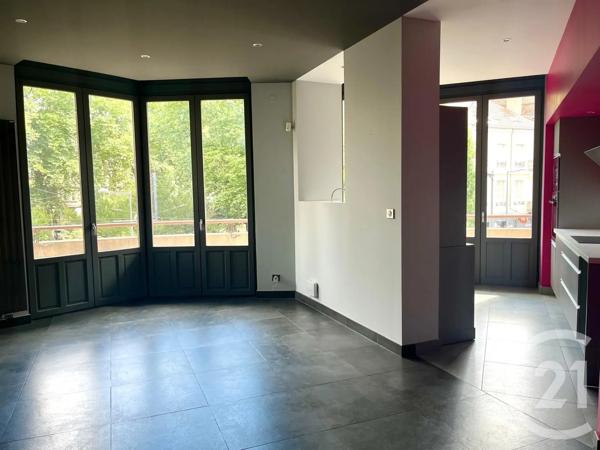 Appartement à vendre  3 pièces - 80 m 2   ST ETIENNE  - 42