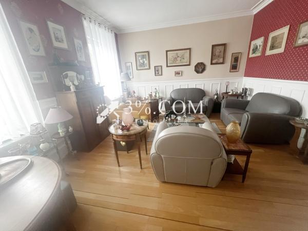 Maison 10 pièce(s) 4 chambre(s) 207 m²
