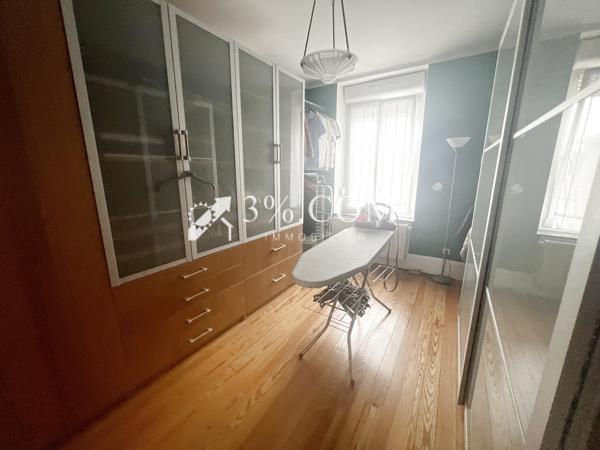 Maison 10 pièce(s) 4 chambre(s) 207 m²