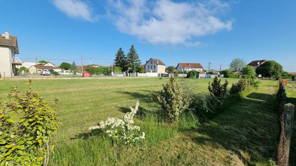 Terrain a batir 900 m² Brugheas