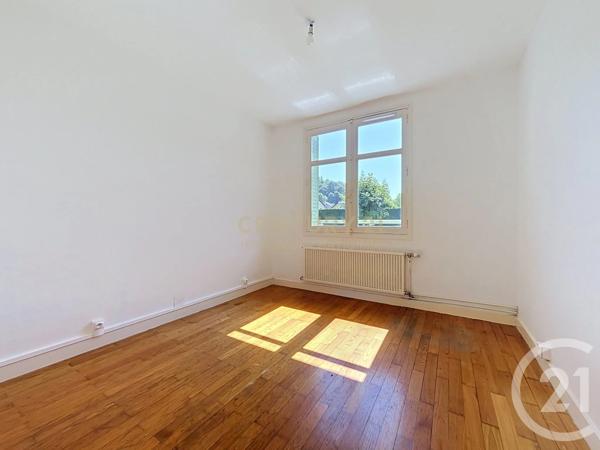 Appartement à vendre  3 pièces - 70 m 2   LA TOUR DU PIN  - 38
