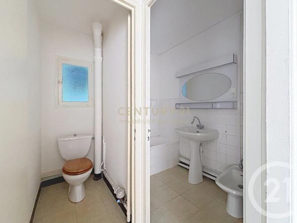 Appartement à vendre  3 pièces - 70 m 2   LA TOUR DU PIN  - 38