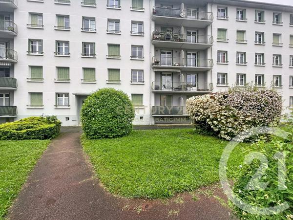 Appartement à vendre  3 pièces - 70 m 2   LA TOUR DU PIN  - 38