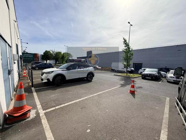 Location Local commercial 1 pièces 88 m2 à Pontault-Combault