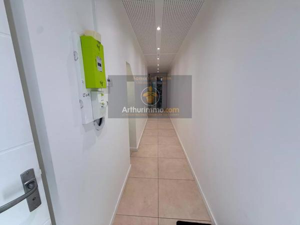 Location Local commercial 1 pièces 88 m2 à Pontault-Combault