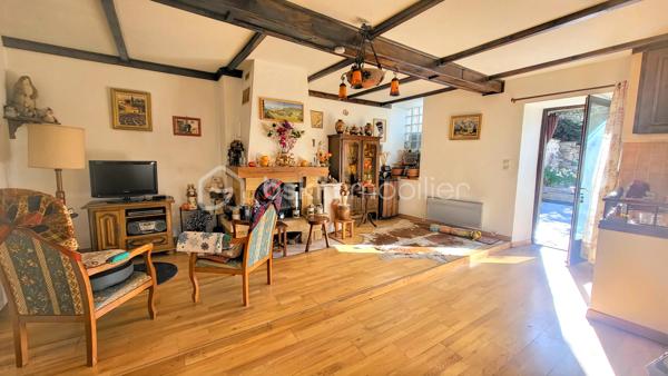 Maison traditionnelle de 317 m²