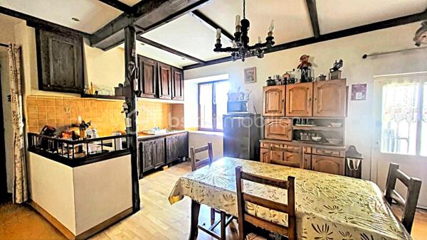 Maison traditionnelle de 317 m²