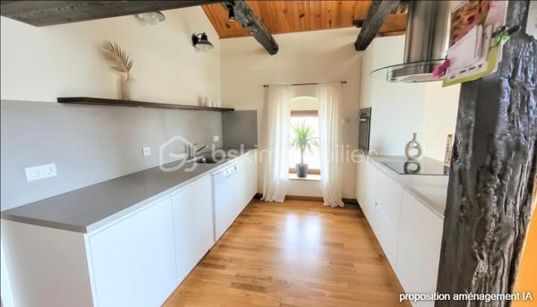 Maison traditionnelle de 317 m²