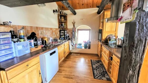 Maison traditionnelle de 317 m²