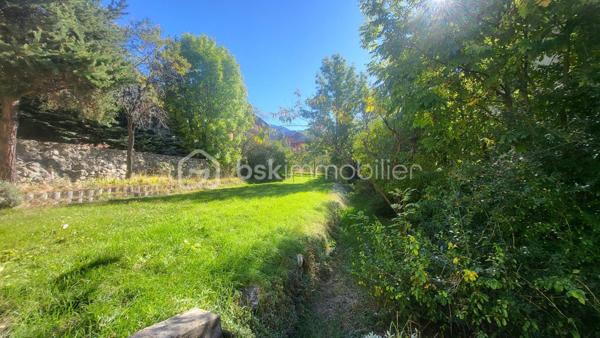 Maison traditionnelle de 317 m²