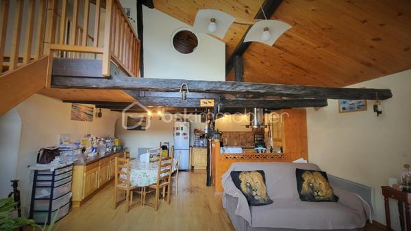 Maison traditionnelle de 317 m²