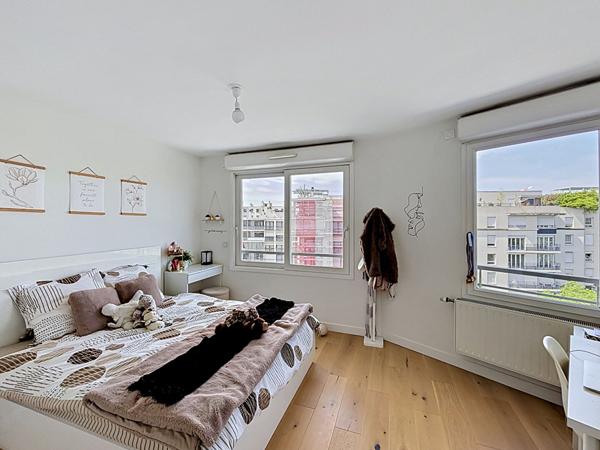 Appartement familial T5 de 125m², avec terrasse, garage , Lyon 8