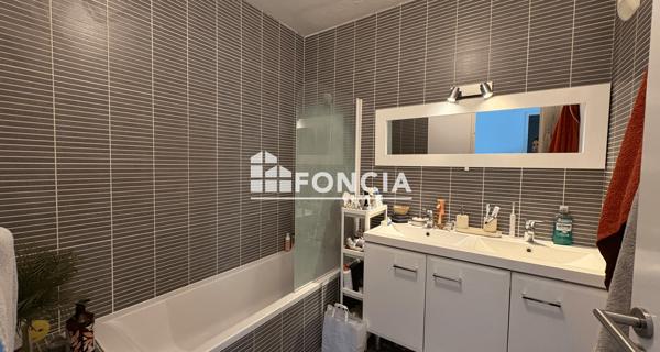 À vendre Appartement 3 pièces 66.41 m² - Bordeaux 33000