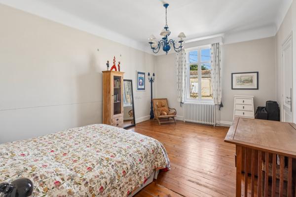 Maison 8 pièces - 420 m²