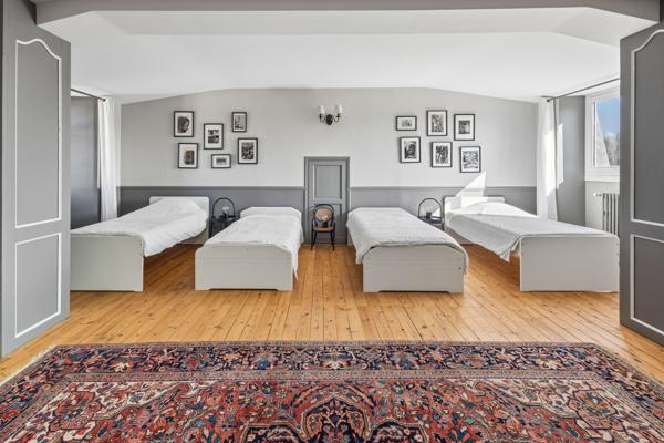 Maison 8 pièces - 420 m²