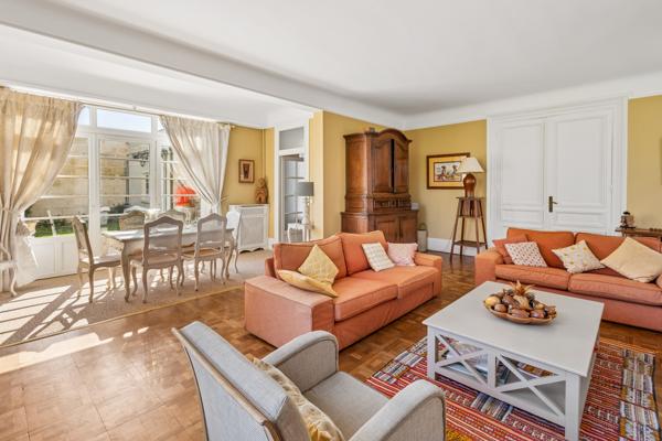 Maison 8 pièces - 420 m²