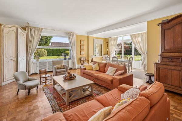 Maison 8 pièces - 420 m²