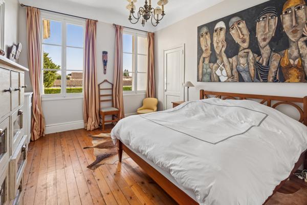 Maison 8 pièces - 420 m²