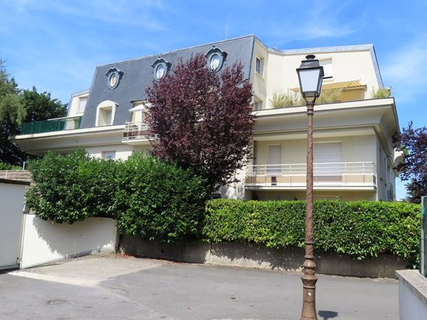 Appartement 3 pièces 98 m2 - La Queue En Brie - LA QUEUE EN BRIE
