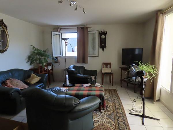 Appartement 3 pièces 98 m2 - La Queue En Brie - LA QUEUE EN BRIE