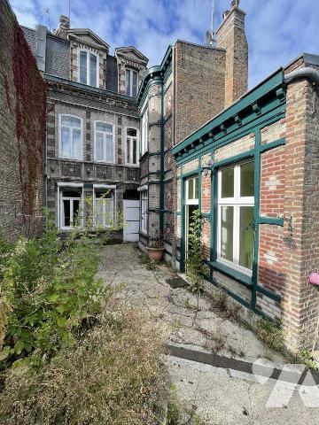 AMIENS - Proche Gare  : Maison à vendre de 213 m².