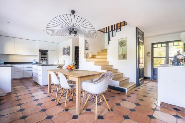 Maison 6 pièces - 200 m² Bien prestige