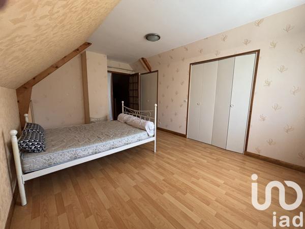 Maison 10 pièces de 214 m² à Loudun (86200)