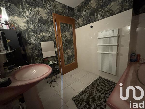 Maison 10 pièces de 214 m² à Loudun (86200)