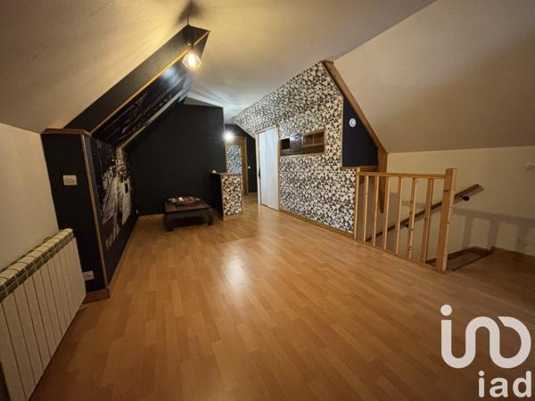 Maison 10 pièces de 214 m² à Loudun (86200)