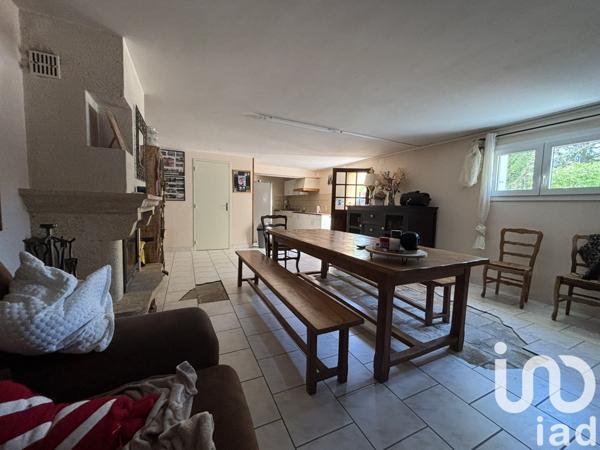 Maison 10 pièces de 214 m² à Loudun (86200)